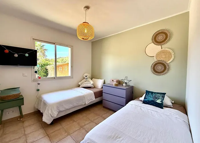 Comfortable With Pool Near Cala Rossa & Pinarello Beaches *